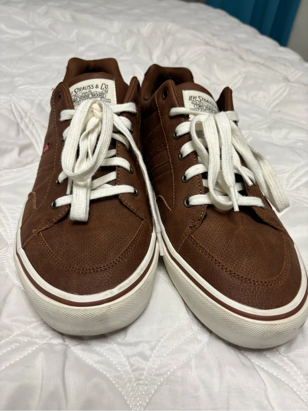 Levi's Brown and White Men's Low-Top Sneakers